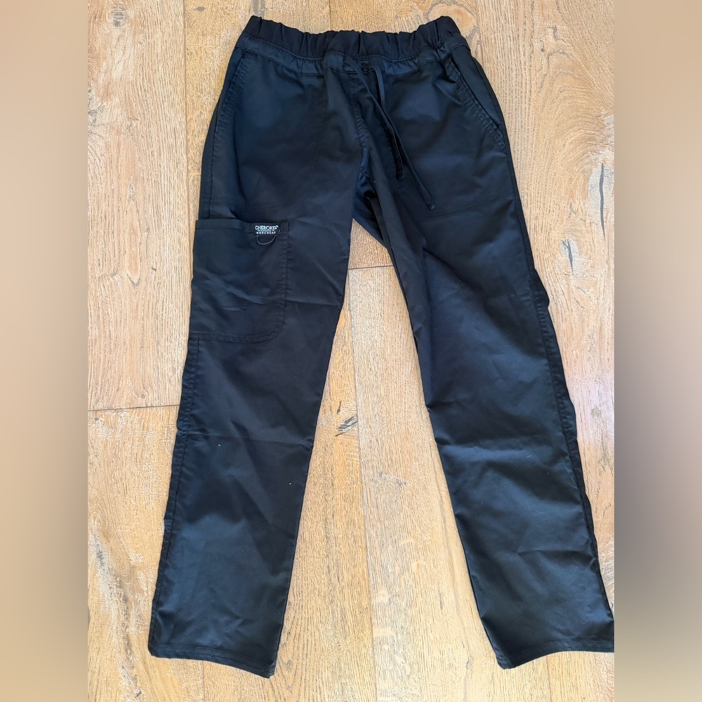 Woman’s Cherokee scrub pants petite size Xs - Picture 1 of 4